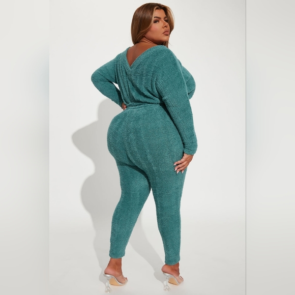 NWT Furry Teal Jumpsuit - Picture 6 of 7
